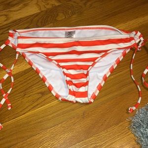 Bathing suit bottoms